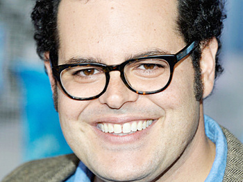 Frozen Star and Tony Nominee Josh Gad and His Wife Ida Darvish Welcome ...